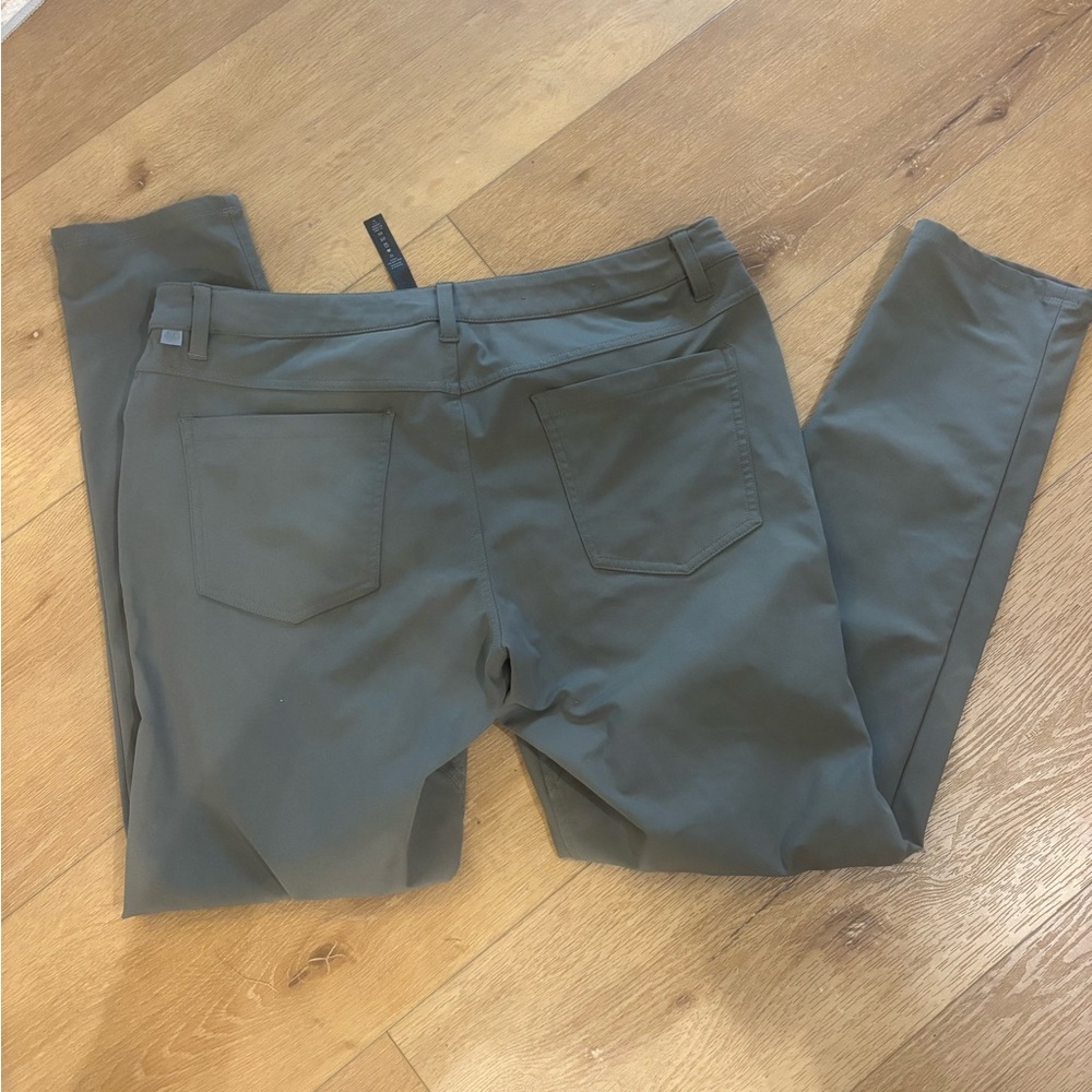 Lululemon Men’s Athletica Trousers